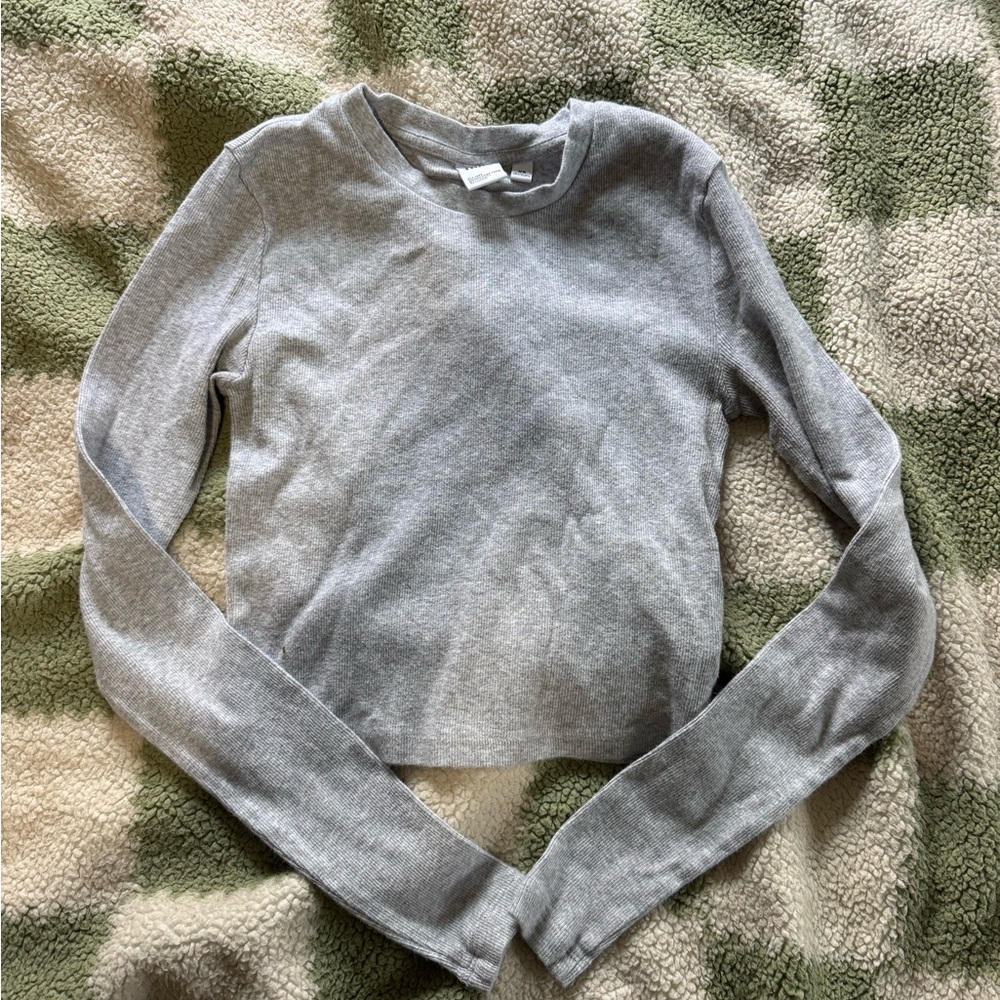 ARITZIA TNA Heather Gray Long Sleeve Women's cropped Top